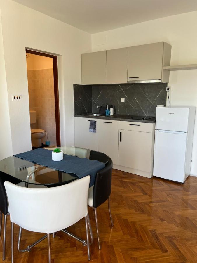 Apartments Antolkovic Ugljan Exteriér fotografie