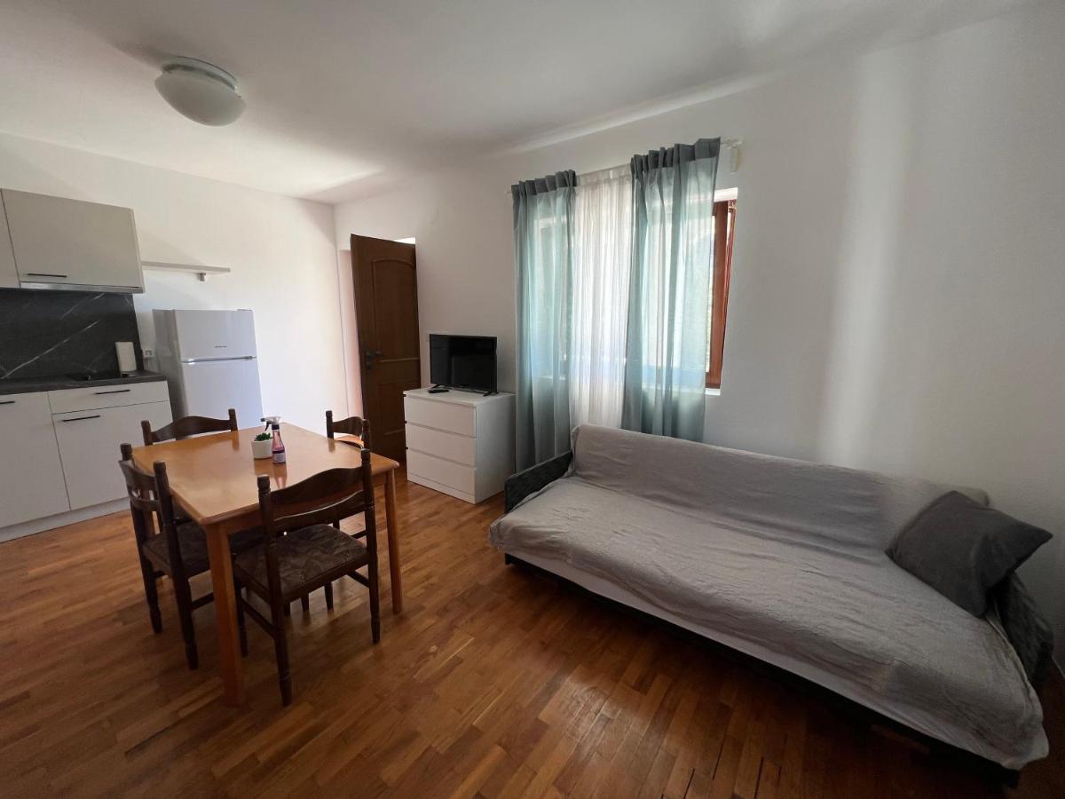 Apartments Antolkovic Ugljan Exteriér fotografie